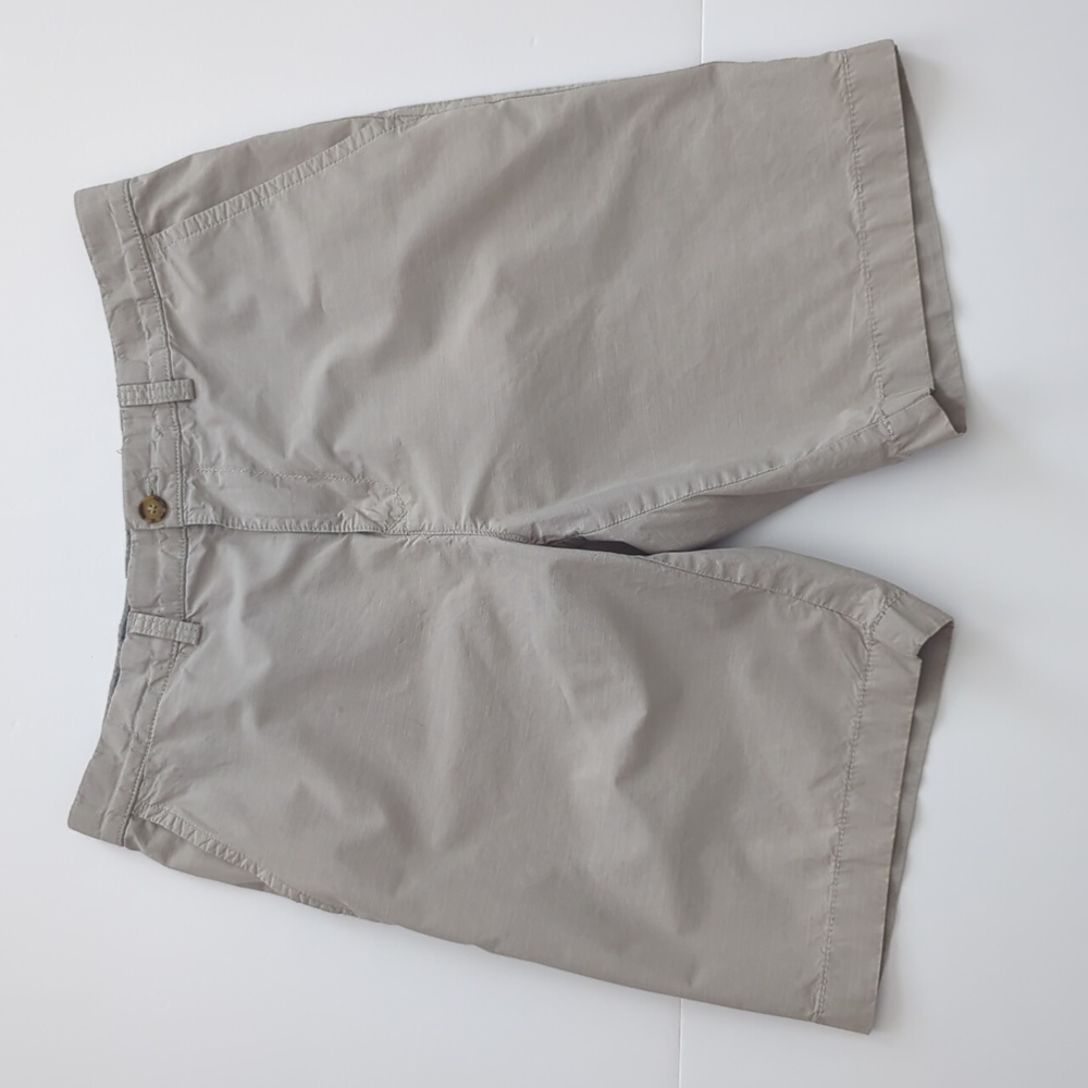 Tommy Hilfiger Flat Front 10" Shorts Golf Hike Casual Beige size 34